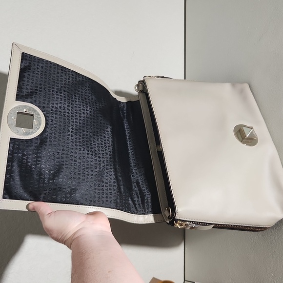 Kate Spade Purse good condion has some scuffs -latch and indent strap non ks - Picture 6 of 15
